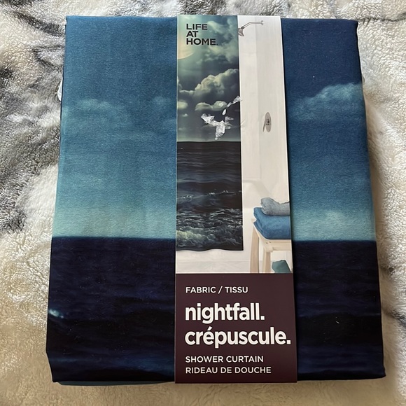 NWT Ocean water shower curtain - Picture 1 of 3